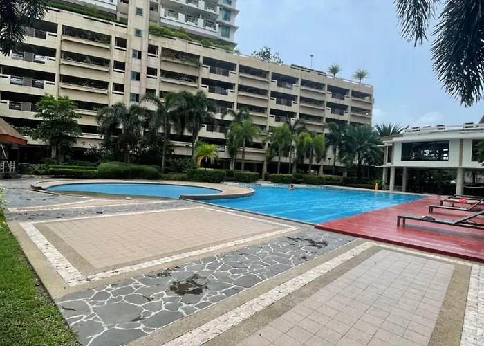 Apartment Luxury Bauhaus Inspired Near Makati Manila