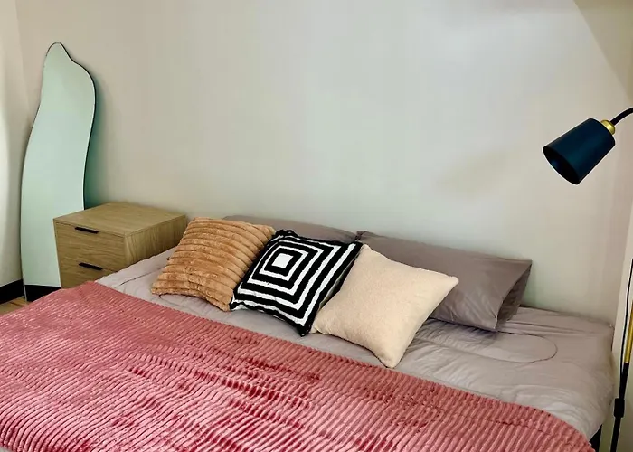 Luxury Bauhaus Inspired Near Makati Apartment